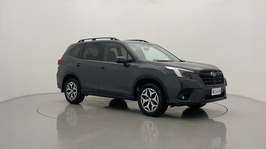 2024 Subaru Forester 2.5i (AWD), Automatic, 39826 km, Right Front Diagonal (45- Degree) View