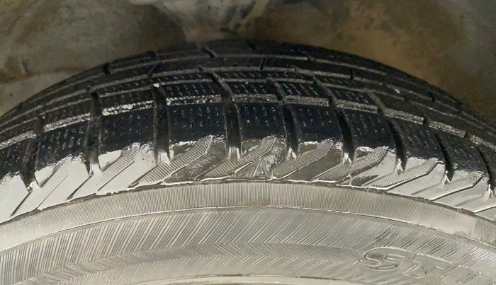 2011 Hyundai Santro Xing GLS, Petrol, Manual, 33,508 km, Left Front Tyre Tread