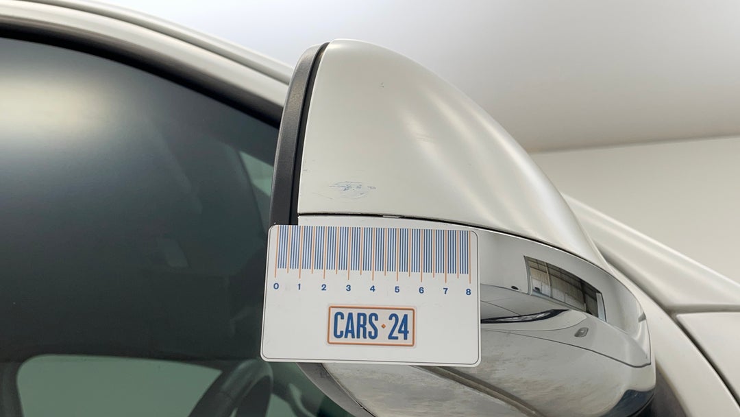 Side Mirrors Housing RHS Scratch