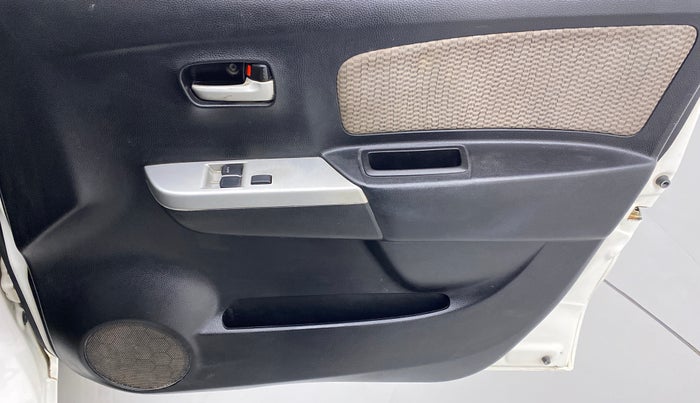 2014 Maruti Wagon R 1.0 LXI, Petrol, Manual, 59,169 km, Driver Side Door Panels Control