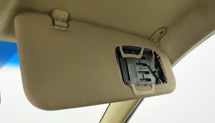 2012 Hyundai Verna FLUIDIC 1.6 VTVT SX, Petrol, Manual, 59,552 km, Ceiling - Vanity mirror not present