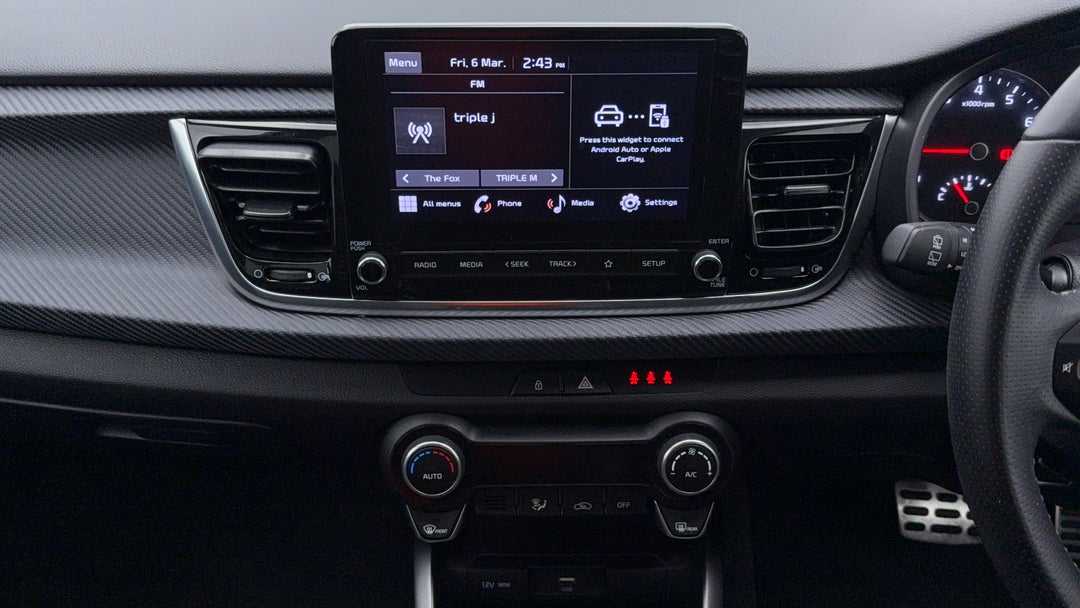 2023 Kia Rio Gt-line, Automatic, 30713 km, Center Console