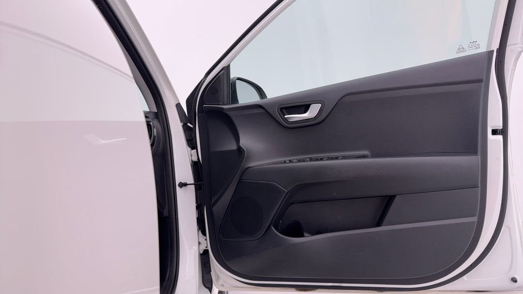 2023 Kia Rio Gt-line, Automatic, 30713 km, Speaker View