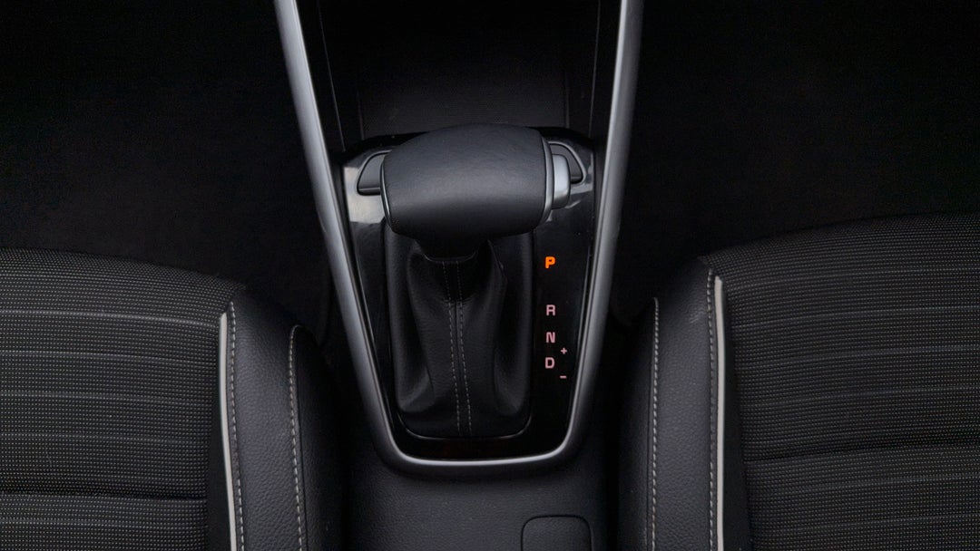 2023 Kia Rio Gt-line, Automatic, 30713 km, Gear Lever 