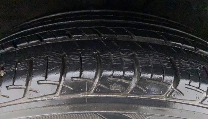 2018 Maruti Baleno DELTA PETROL 1.2, Petrol, Manual, 19,693 km, Right Front Tyre Tread