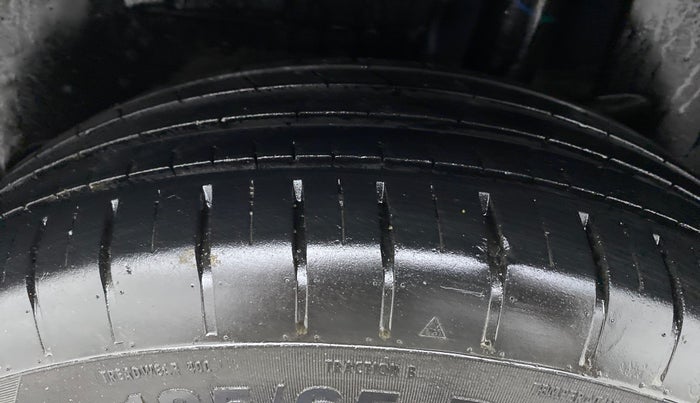 2022 Maruti Dzire ZXI CNG, CNG, Manual, 24,022 km, Left Rear Tyre Tread