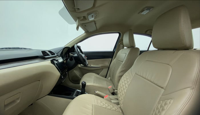 2022 Maruti Dzire ZXI CNG, CNG, Manual, 24,022 km, Right Side Front Door Cabin