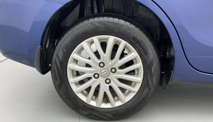 2022 Maruti Dzire ZXI CNG, CNG, Manual, 24,022 km, Right Rear Wheel