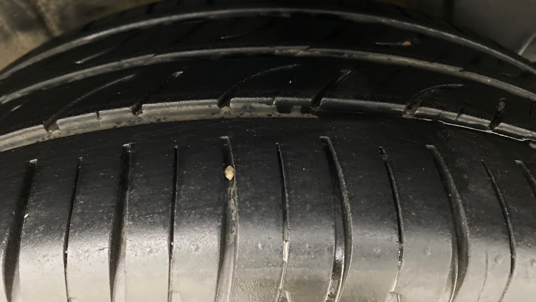 Left Rear Tyre Tread