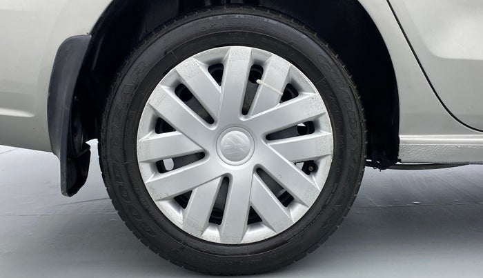 2014 Volkswagen Vento COMFORTLINE PETROL, Petrol, Manual, 77,401 km, Right Rear Wheel