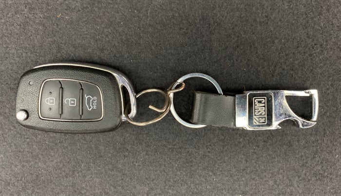 2018 Hyundai Elite i20 Asta 1.2 CVT, Petrol, Automatic, 9,273 km, Key Close Up