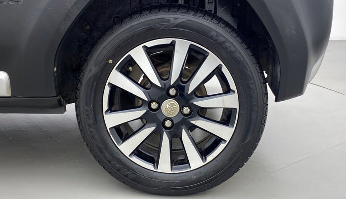 2015 Toyota Etios CROSS G, Petrol, Manual, 52,880 km, Left Rear Wheel