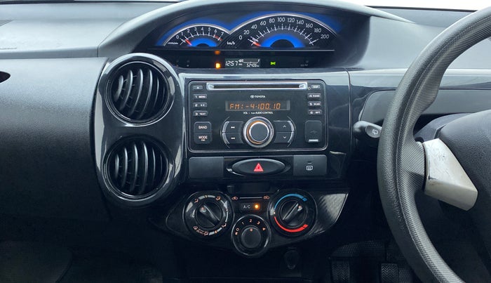 2015 Toyota Etios CROSS G, Petrol, Manual, 52,880 km, Air Conditioner