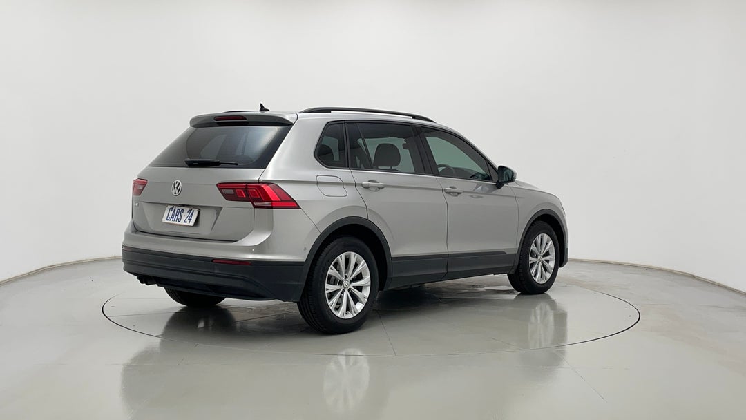 2018 Volkswagen Tiguan 110 Tsi Trendline, Automatic, 113715 km, Right Back Diagonal (45- Degree) View