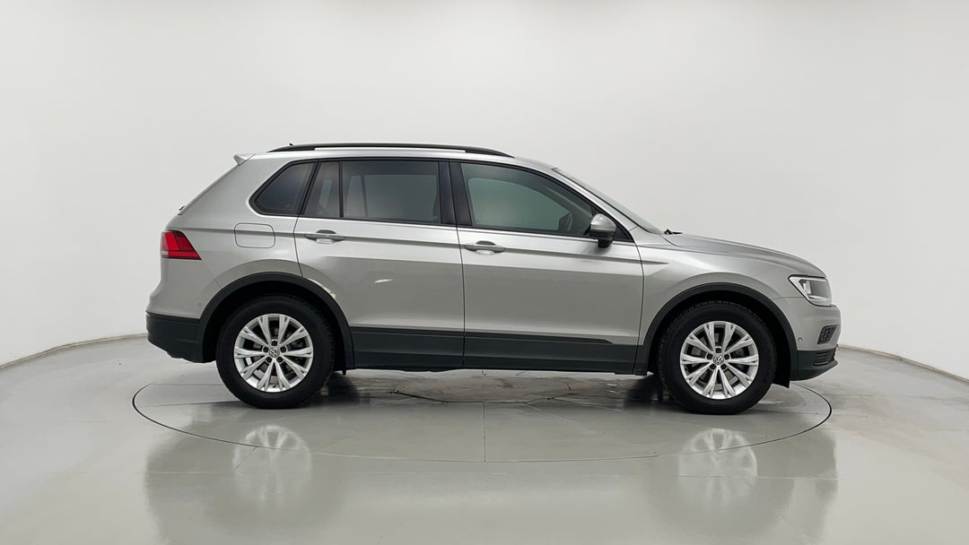 2018 Volkswagen Tiguan 110 Tsi Trendline, Automatic, 113715 km, Right Side View