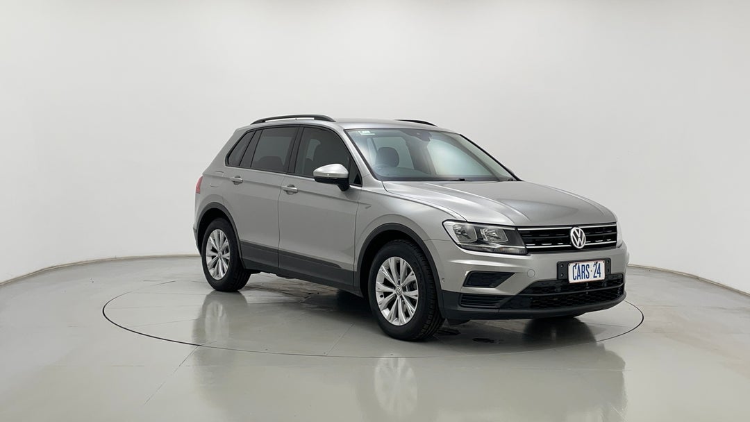 2018 Volkswagen Tiguan 110 Tsi Trendline, Automatic, 113715 km, Right Front Diagonal (45- Degree) View