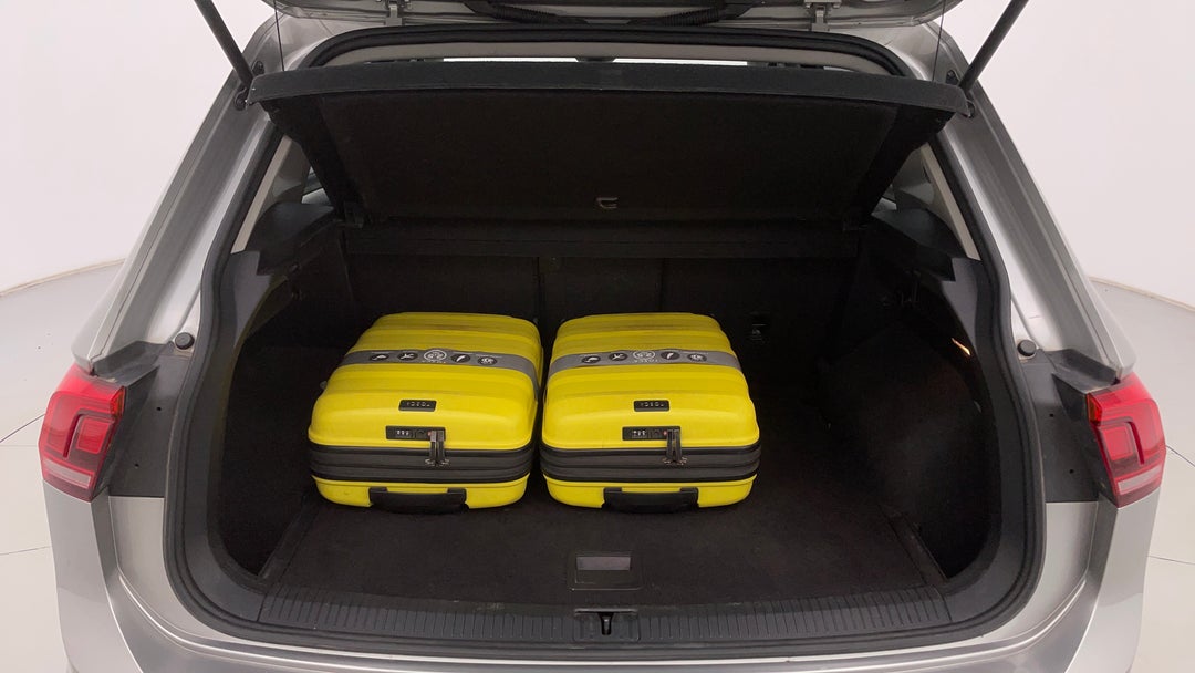 2018 Volkswagen Tiguan 110 Tsi Trendline, Automatic, 113715 km, Boot Inside View with Luggage