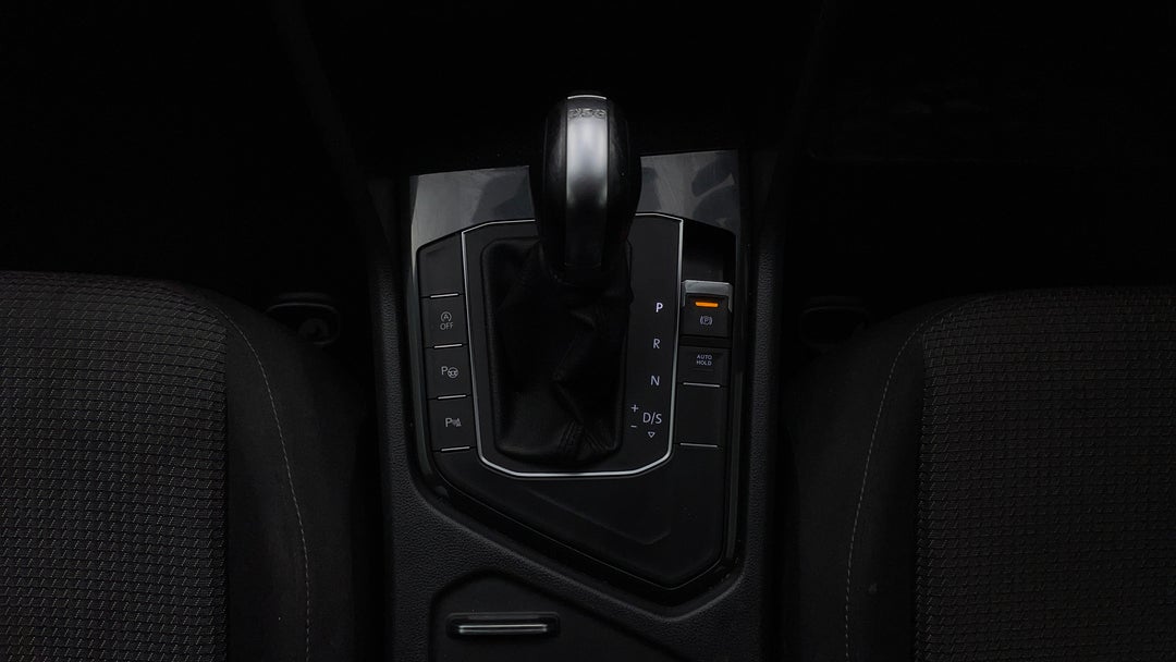 2018 Volkswagen Tiguan 110 Tsi Trendline, Automatic, 113715 km, Gear Lever 