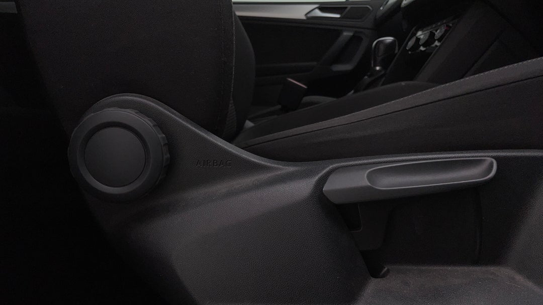 2018 Volkswagen Tiguan 110 Tsi Trendline, Automatic, 113715 km, Drivers Side Adjustment Panel
