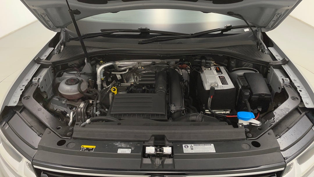 2018 Volkswagen Tiguan 110 Tsi Trendline, Automatic, 113715 km, Open Bonnet (Engine)