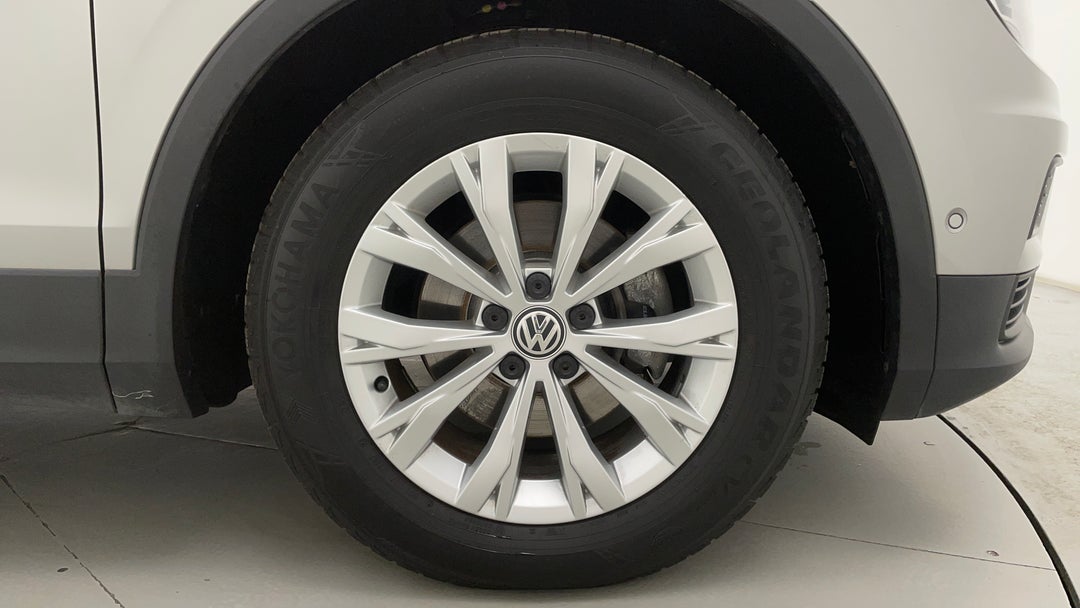 2018 Volkswagen Tiguan 110 Tsi Trendline, Automatic, 113715 km, Right Front Wheel