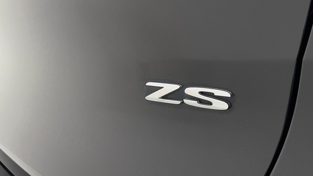 Badge (Boot Right Side)