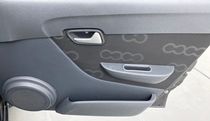 2015 Maruti Alto 800 LXI, Petrol, Manual, 12,755 km, Driver Side Door Panels Control