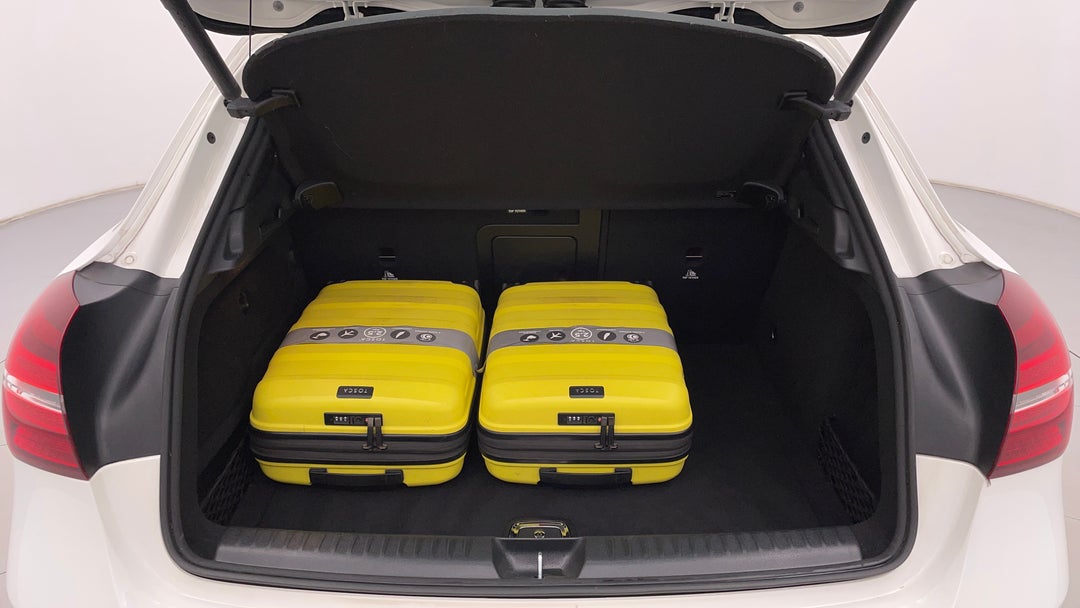 2019 Mercedes-benz GLA 180, Automatic, 22312 km, Boot Inside View with Luggage
