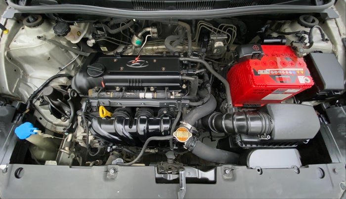 2014 Hyundai Verna FLUIDIC 1.6 SX VTVT, Petrol, Manual, 76,896 km, Open Bonet