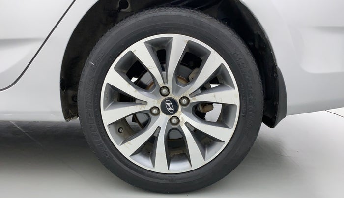 2014 Hyundai Verna FLUIDIC 1.6 SX VTVT, Petrol, Manual, 76,896 km, Left Rear Wheel
