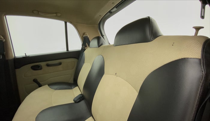 2010 Hyundai Santro Xing GLS, Petrol, Manual, 90,566 km, Right Side Rear Door Cabin