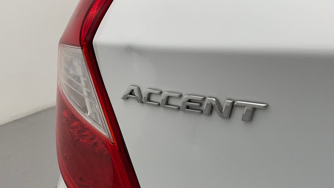 2017 Hyundai Accent Active, Automatic, 118720 km, Badge (Boot Left Side)