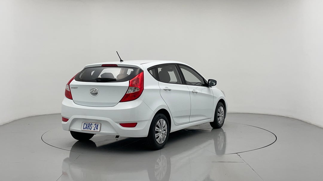 2017 Hyundai Accent Active, Automatic, 118720 km, Right Back Diagonal (45- Degree) View