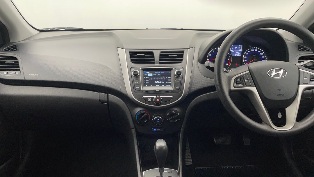 2017 Hyundai Accent Active, Automatic, 118720 km, Dashboard View