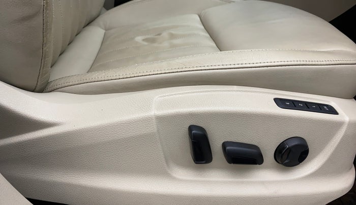 2018 Skoda Octavia L&K 1.8 TSI AT, Petrol, Automatic, 24,935 km, Driver Side Adjustment Panel