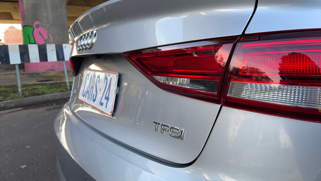 Badge (Boot Right Side)