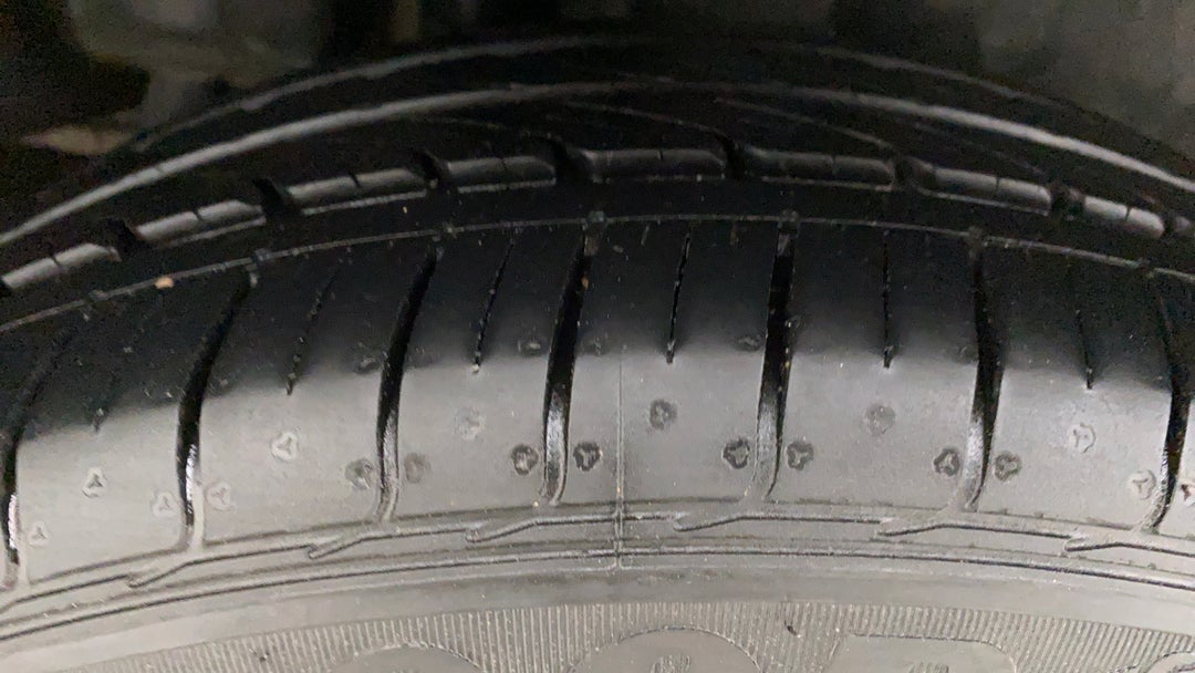 Right Rear Tyre Tread