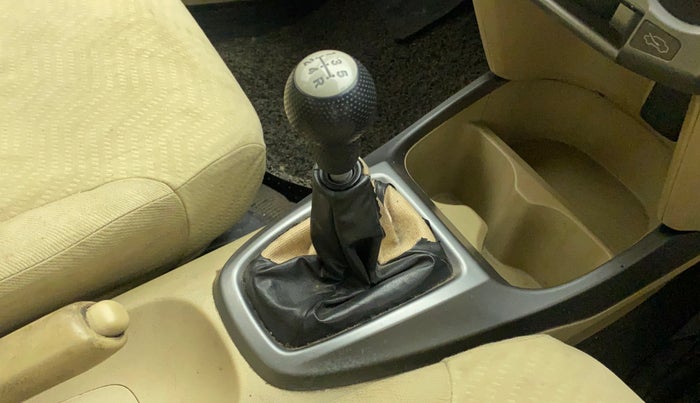 2012 Honda City 1.5L I-VTEC E MT, Petrol, Manual, 72,942 km, Gear lever - Boot cover slightly torn