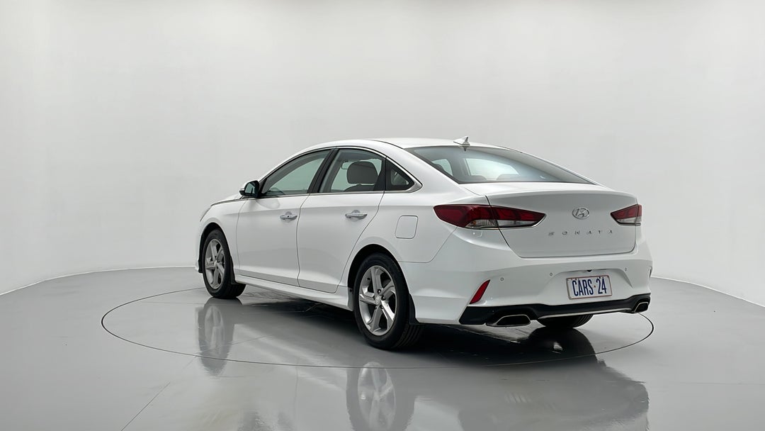 Left Back Diagonal (45- Degree) View