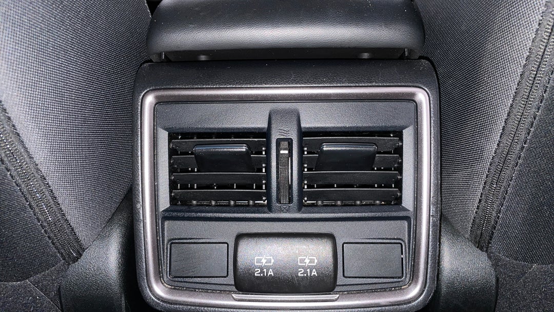 2024 Subaru Forester 2.5i (AWD), Automatic, 48185 km, Rear A/C Vent