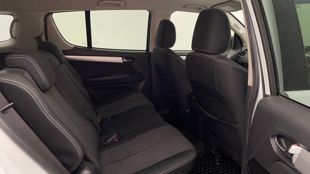 2018 Isuzu MU-X Ls-u (4x2), Automatic, 74416 km, Right Side Rear Door Cabin View