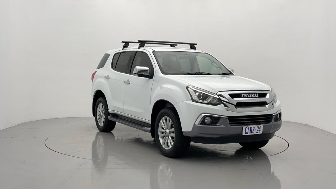 2018 Isuzu MU-X Ls-u (4x2), Automatic, 74416 km, Right Front Diagonal (45- Degree) View