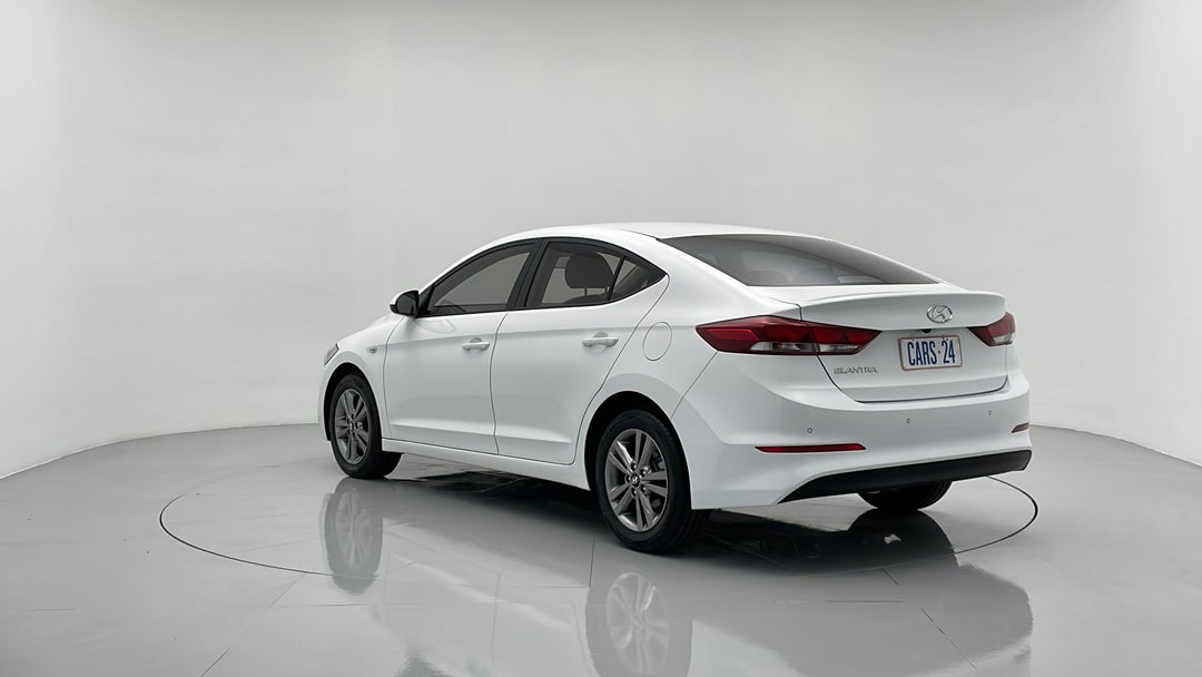 Left Back Diagonal (45- Degree) View