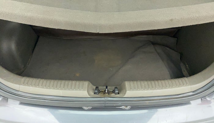 2012 Hyundai i10 MAGNA 1.2 KAPPA2, Petrol, Manual, 80,147 km, Boot Inside View