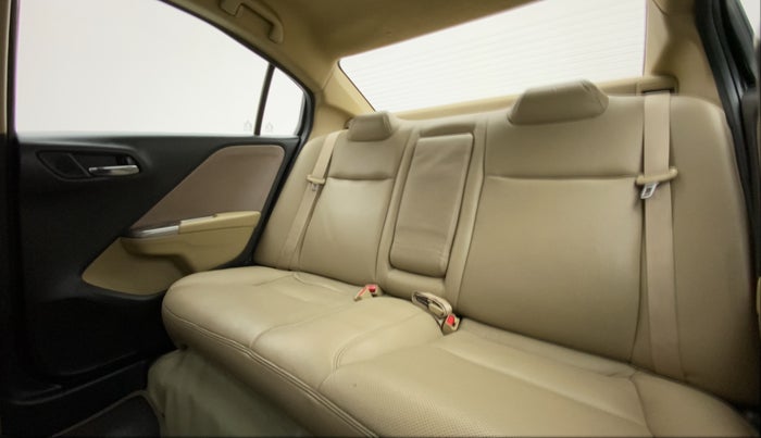2015 Honda City 1.5L I-VTEC V MT, Petrol, Manual, 77,141 km, Right Side Rear Door Cabin