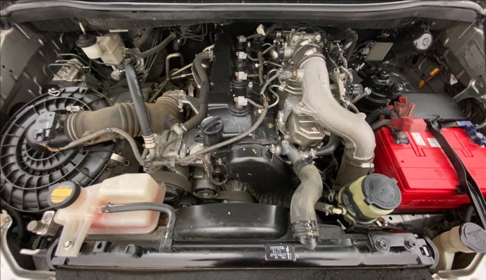 2014 Toyota Innova 2.5 GX 7 STR LIMITED EDITION, Diesel, Manual, 85,512 km, Open Bonet
