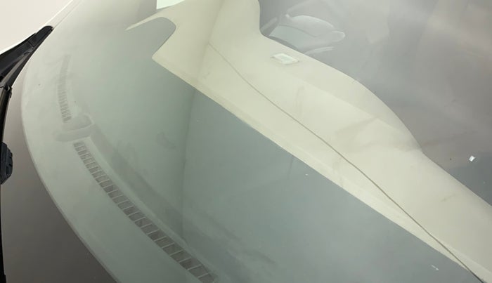 2020 Hyundai Elite i20 MAGNA PLUS 1.2, Petrol, Manual, 44,217 km, Front windshield - Minor spot on windshield
