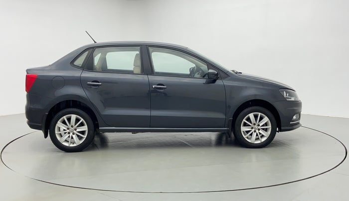 2016 Volkswagen Ameo HIGHLINE 1.5, Diesel, Manual, 42,972 km, Right Side View