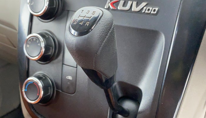2017 Mahindra Kuv100 K2 D 6 STR, Diesel, Manual, 27,889 km, Gear Lever