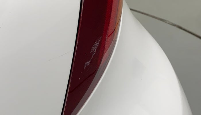 2016 Datsun Redi Go T (O), Petrol, Manual, 39,586 km, Left tail light - Minor damage